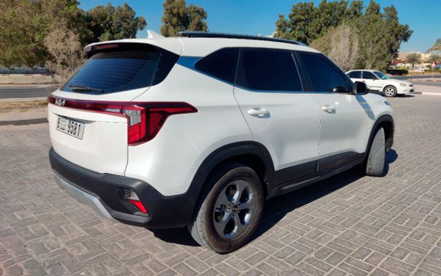 Kia Seltos - image 2