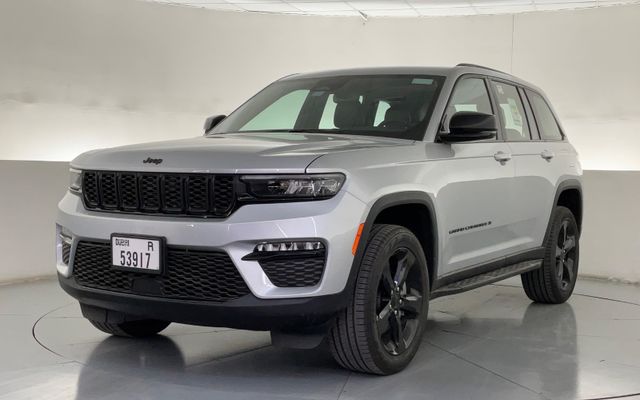 JEEP GRAND CHEROKEE - image 1
