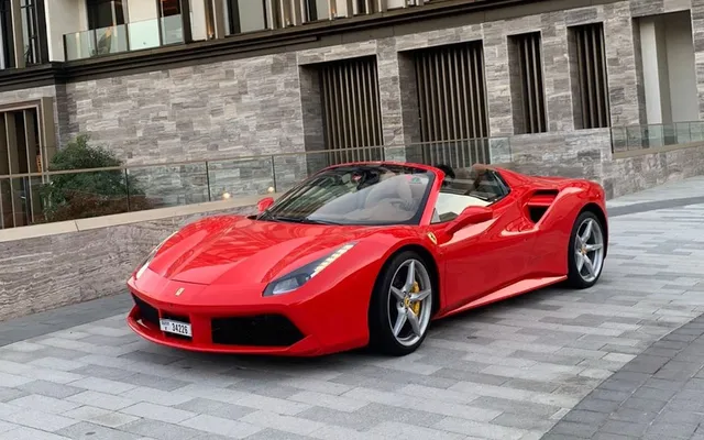 Ferrari Spider 488 - image 2