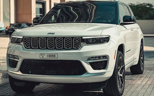Jeep Grand Cherokee - image 2