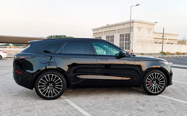 RANGE ROVER VELAR - image 4