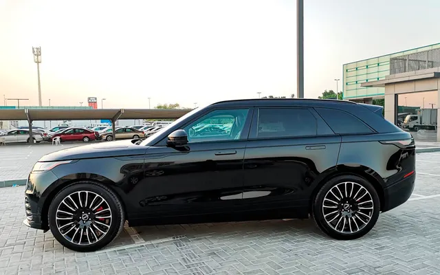 RANGE ROVER VELAR - image 2