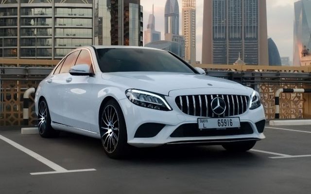Mercedes Benz C-Series - image 3