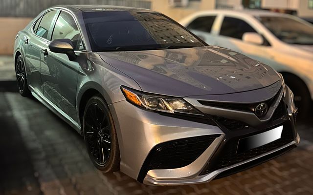 Toyota Camry - image 1