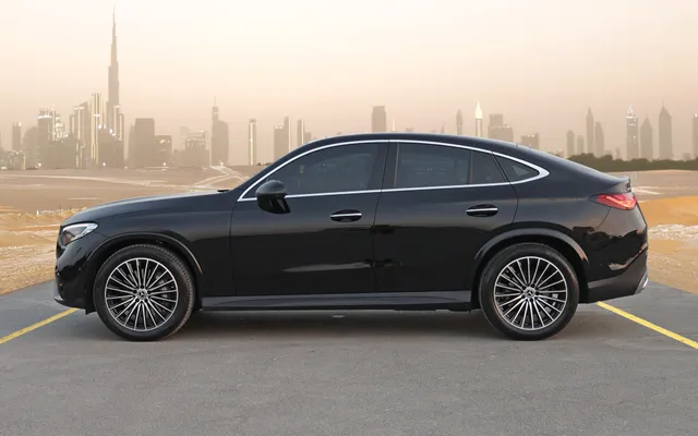 Mercedes Benz GLC200 Coupe Black - image 2