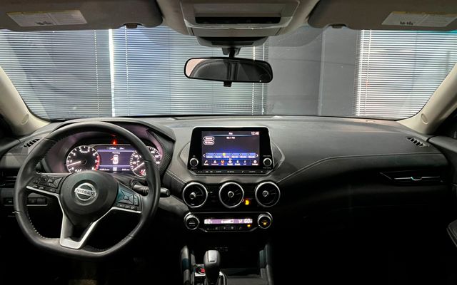 NISSAN SENTRA - image 3