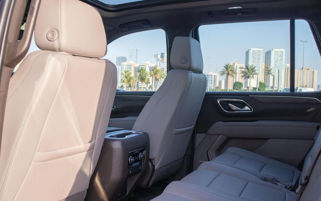 CHEVROLET TAHOE - image 4
