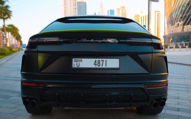 LAMBORGHINI URUS MY20 - image 2