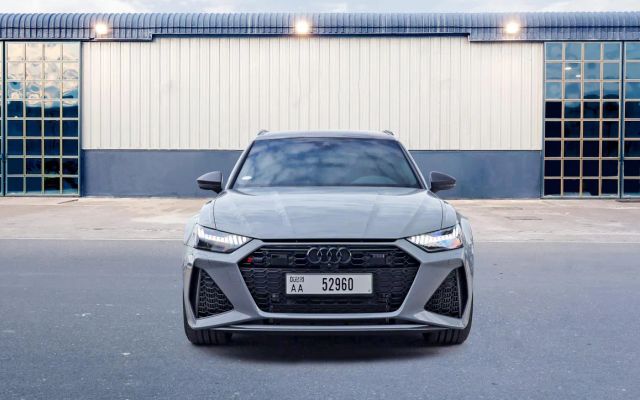 Audi RS6 Avant Gray - image 3