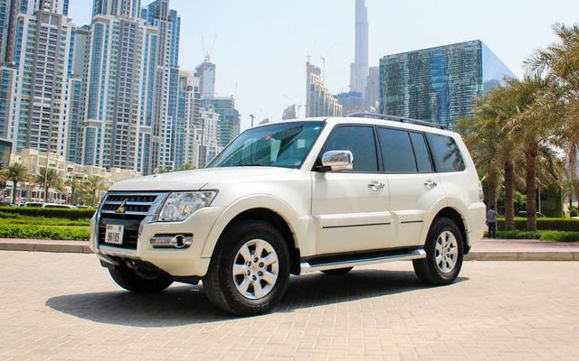 Mitsubishi Pajero - image 1