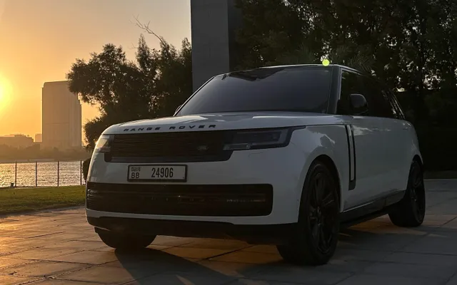 Range Rover Vogue - image 3