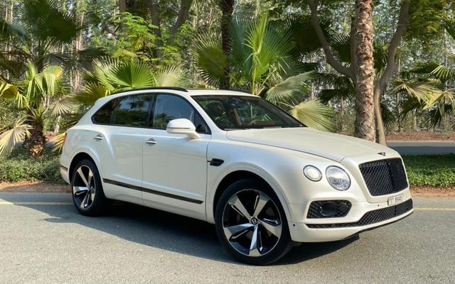 BENTLEY BENTAYGA - image 1