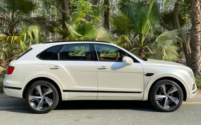 BENTLEY BENTAYGA - image 2