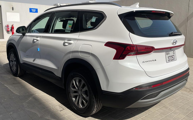 Hyundai Santa Fe - image 4