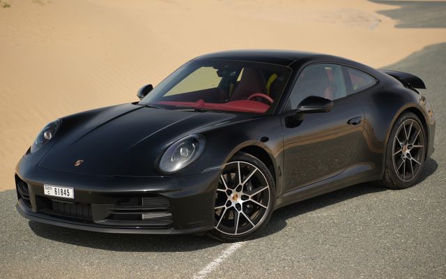 PORSCHE 911 CARERRA - image 1