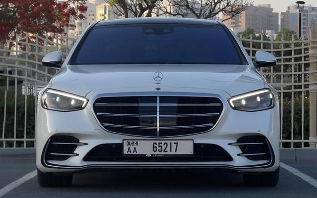 MERCEDES S580 - image 2