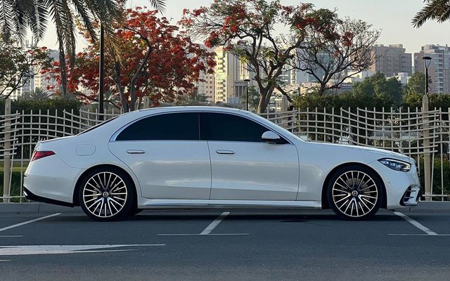 MERCEDES S580 - image 4
