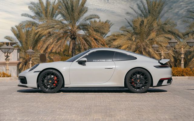 PORSCHE 911 - image 2