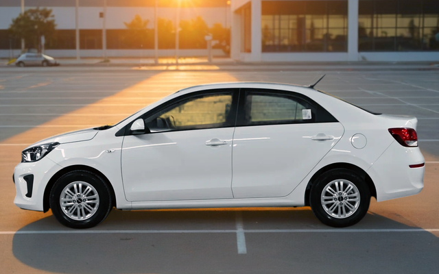 Kia Pegas - image 2