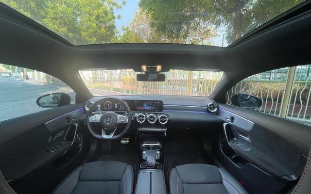 MERCEDES CLA250 - image 4