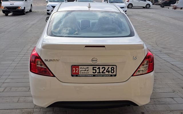 NISSAN SUNNY - image 3