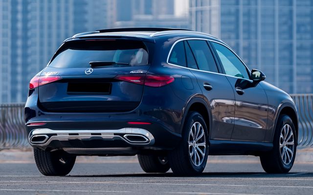 Mercedes Benz GLC300 - image 3