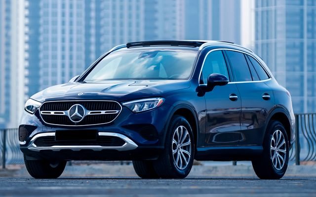 Mercedes Benz GLC300 - image 1
