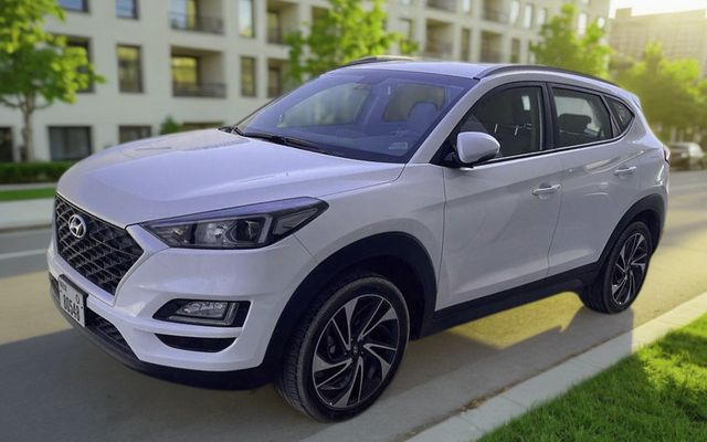 Hyundai Tucson - image 1