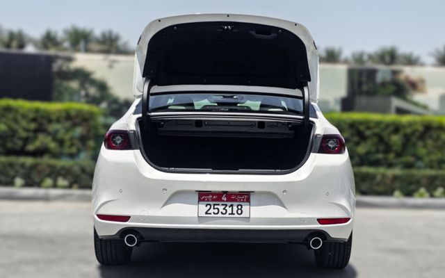 Mazda 3 2025 - image 4