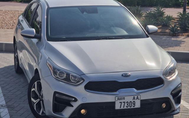 Kia Forte - image 4