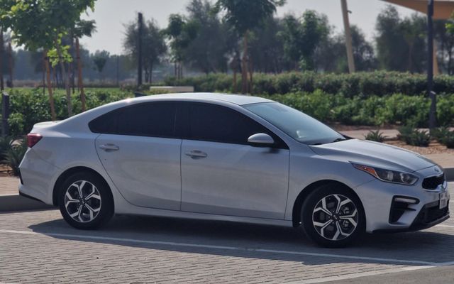 Kia Forte - image 3