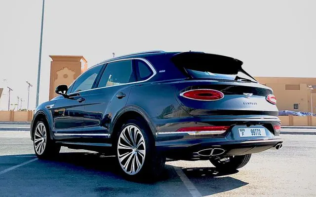 BENTLEY BENTAYGA - image 4