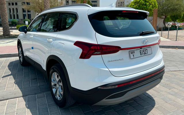 Hyundai Santa Fe - image 4