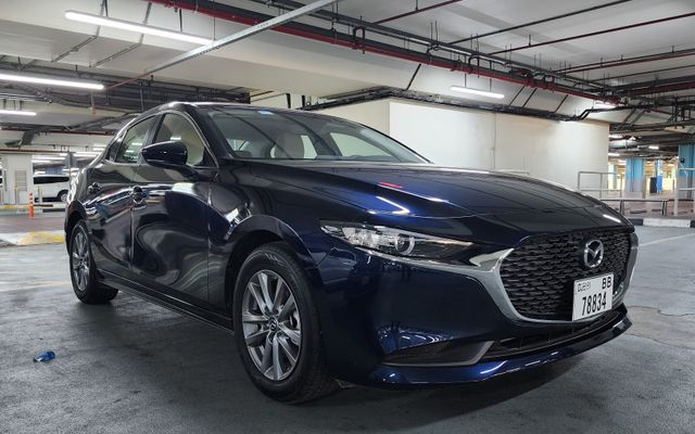 Mazda 3 - image 2