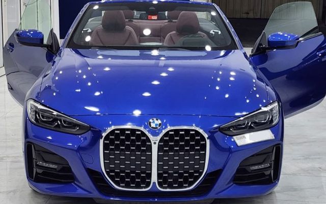 BMW 420i CONVERTIBLE - 2023 - image 2