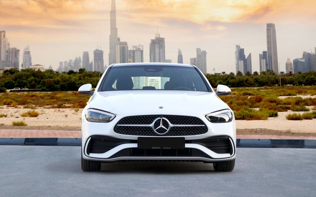Mercedes Benz C200 White - image 3