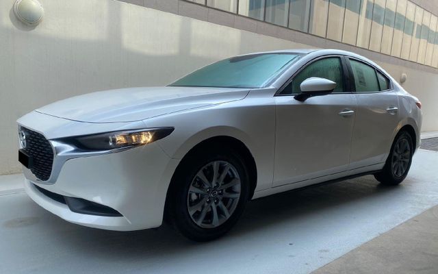Mazda 3 - image 1