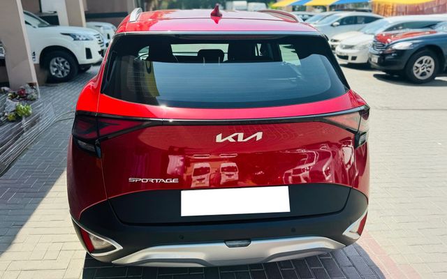 KIA SPORTAGE 2.0L 2WD AT - 2025 - image 4