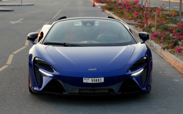 MCLAREN ARTURA SPIDER - image 2