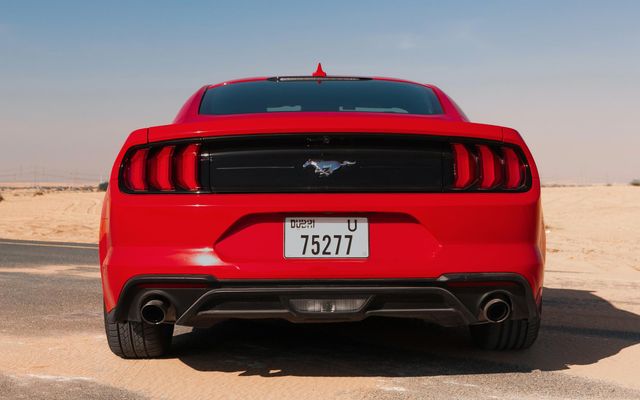 FORD MUSTANG - image 4