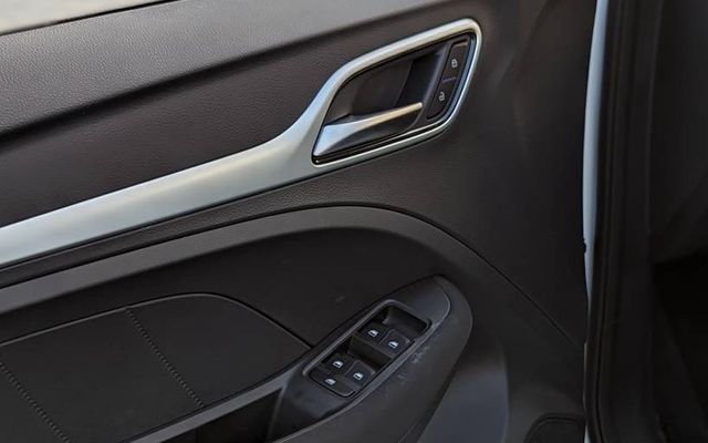 MG ZS - image 4