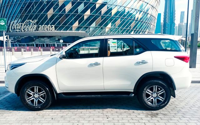TOYOTA FORTUNER - image 2