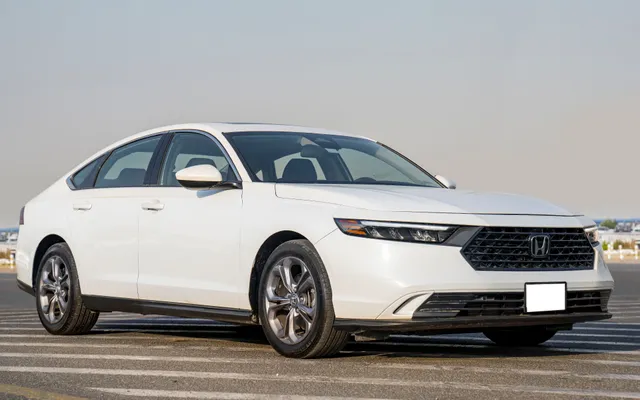 Honda Accord - image 4