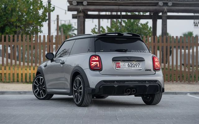 Mini COOPER S - image 4