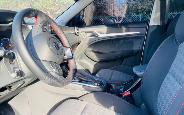 MG ZS - image 4