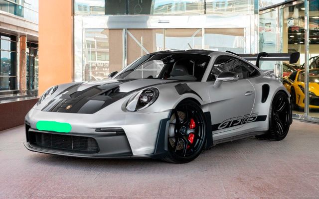 Porsche 911 GT3 RS - image 1