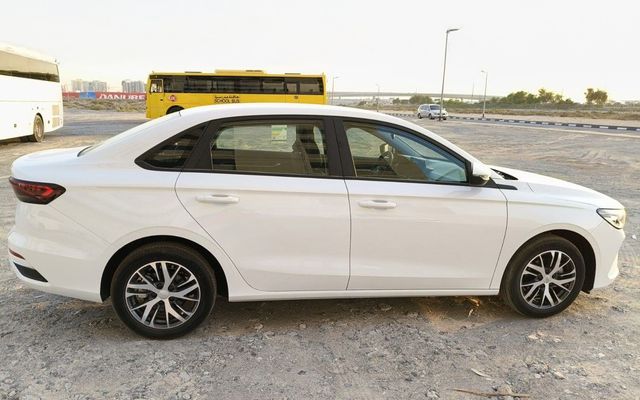 Geely Emgrand - image 3