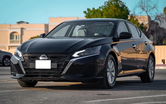 NISSAN ALTIMA - image 1
