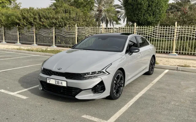 Kia K5 - image 1