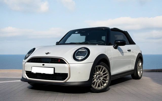 MINI COOPER - image 1